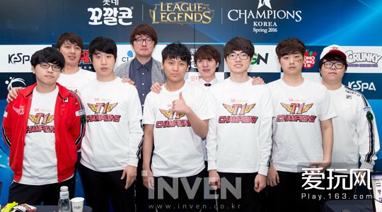 传球时的眼 传球时的眼