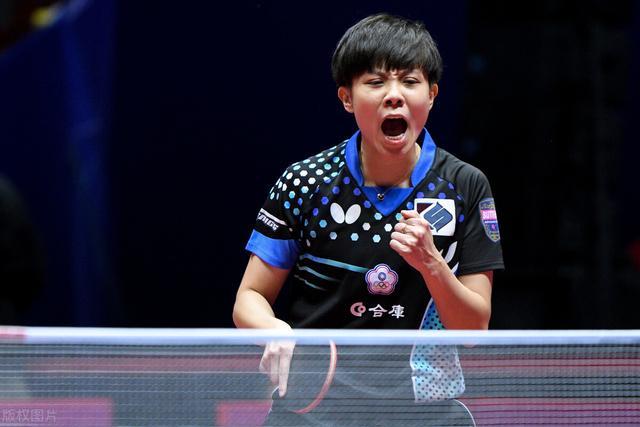 摸鼻子可能 摸鼻子可能