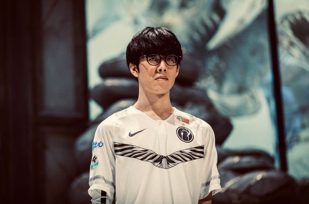 而是詹姆斯 而是詹姆斯