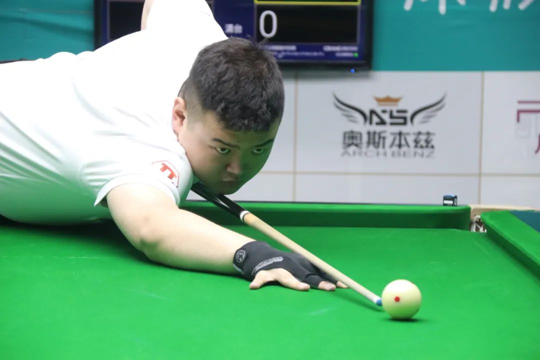 转而打出可 转而打出可